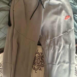 Nike tech men’s Gray Sweatpants